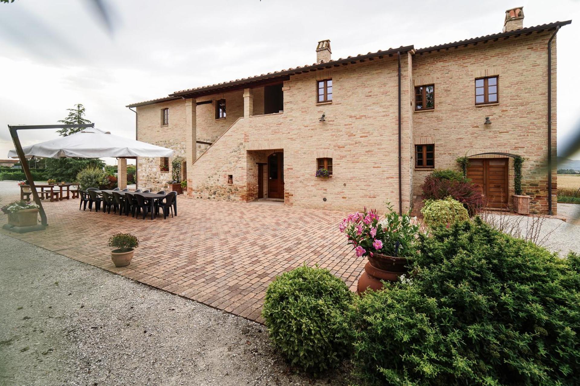 - La Campagna Di San Francesco Farm stay Assisi